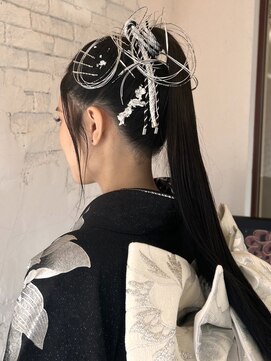 ロジェブルー(Rosier Bleu) 【成人式ヘアセット】ポニーテール×銀箔×シルバー水引