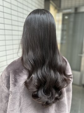 ラウレア(LAULEA) コテ巻き風パーマ/韓国風パーマ/デジタルパーマ/バイカルテ/小顔