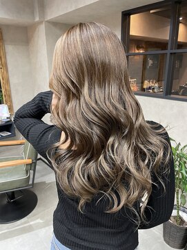 サニー 渋谷(SUNNY) バレイヤージュ、ハイライト、レイヤーロング、グレーベージュ
