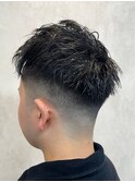 フェードを取り入れたツーブロックスタイル