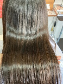 美容室 ケラ(KERA)の写真/大人女性の為の上質サロン。丁寧なカウンセリングで、髪のお悩みや理想に合わせてご提案します。