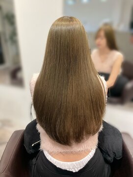 シー(SEA) オリーブベージュカラー♪