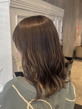 エスケープ トゥ ボナ(ESCAPE to bona.) ブリーチなしで叶う!まろやかヘーゼルベージュ