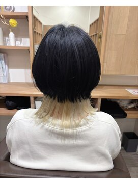 ロッカ(ROCCA) ブラック×ホワイトブロンド