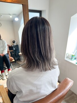 ジジ アドラーブル ヘア サロン(JiJi ADRABLE HAIR SALON) バレイヤージュ×グレージュ×ホワイト