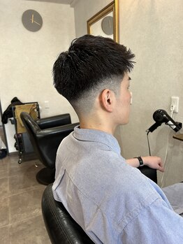 スカーレット(Scarlet)の写真/【メンズ顧客多数】ミリ単位で差がつくハイセンスなカット。骨格に合わせたフェード＆バーバースタイル