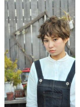 ヘアーサロン サボイア(HAIR SALON SAVOIA) エッジィショート