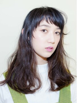 プラウド(proud) セミロング　前髪　モード