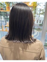 リズム(lysm)&nbsp;切りっぱなしボブ × ハイライト グレージュカラー