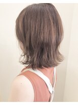 モルニ(MORNI)&nbsp;ショコラべージュ_マロンベージュ Aラインボブ かきあげ