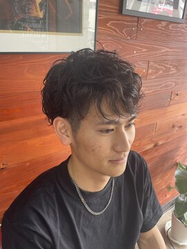 バーボンアンドカントリー(Bourbon&Country) スパイラルパーマ。