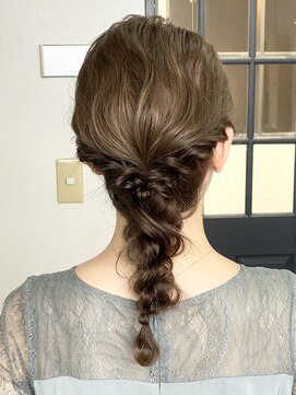 リルア 博多(LIRUA) ゆる編み下ろしアレンジ