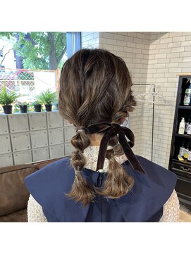 アシュレイ(ASHLEY) suzu ツインアレンジ お呼ばれヘア 結婚式ヘア 大阪福島区