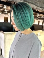 ビビッド(vivid)&nbsp;ミントグリーンシャドールーツ前髪なしかきあげボブ