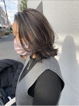 リヴゴーシュ(rive gauche) ハイライトカラー