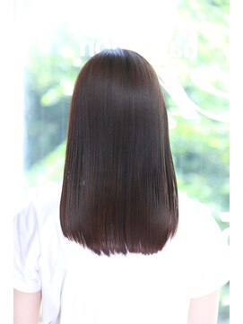 アエレ(Aere) 【Aere池袋】顔周りレイヤー×ストレート×サファリ☆小林