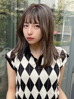トリッカ シブヤ(TRICCA SHIBUYA)&nbsp;セミロングヘア大人ヘアぱっつん前髪20代30代渋谷