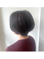 リラ(Lila)&nbsp;○大人可愛い前下がり耳かけショート○