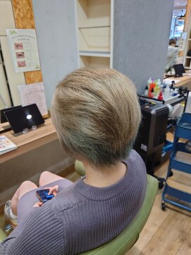 ブロッサム 東中野店 10代20代ハイトーンくすみカラー