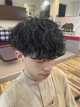 スウェル 稲毛店(Swell) サーフカール/フェザーパーマ/ブルーブラック/稲毛駅/眉毛