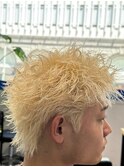 抜きっぱなしブロンド刈り上げなしスパイキーショート