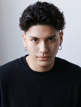 グルーマーズクレッジ 渋谷店(GROOMER/S CREDGE) men's/メンズ/スペインカール/ニュアンスパーマ/黒染め/渋谷