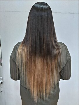 アットヘアー 上里イオン店 ストレート