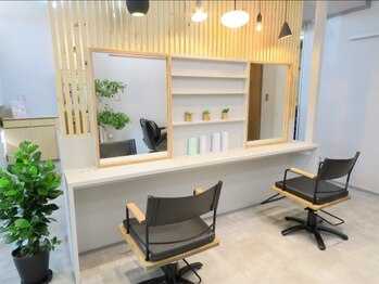 コロレ(COLORE)の写真/丁寧な接客と居心地の良さが魅力のサロン♪経験豊富なスタッフがあなたを全力でサポート！