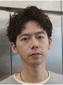 原宿シャドウパーマルーズパーマセンターパート大人ビジネスヘア