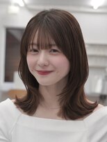 アンアミ オモテサンドウ(Un ami omotesando)&nbsp;韓国風くびれミディアムボブハッシュカット
