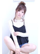 フロール(florun)&nbsp;簡単アレンジお団子ヘアーで可愛さ3割アップ