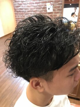 アーシュナチュラリー(h naturally.) ウェーブ☆ツーブロック