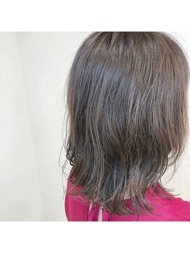 ヘアーアンドメイク ドレス(DRESS) 明るめの白髪染めもお任せください