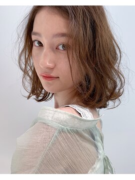 グッデイ ヘアー(GOOD DAY HAIR) エアリーミディ ショートパーマ黒髪 黒髪 ホワイトアッシュ