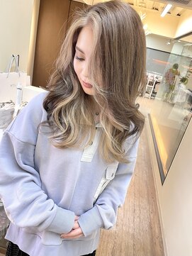 ディア(.eer) .eer/傷ませないのに明るくできるブリーチ/フェイスフレーミング