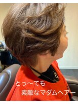 カミケンガレリア(kamiken. galleria)&nbsp;ふんわり美髪マダムスタイル＊ハイライト風【カミケンガレリア】