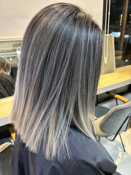 リア 布施店(Lia) バレイヤージュ