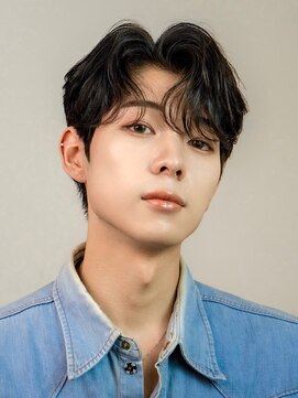 オーシャントーキョーオーバー 渋谷(OCEAN TOKYO OVER) 韓国マッシュセンターパートダウンパーマニュアンスパーマウルフ