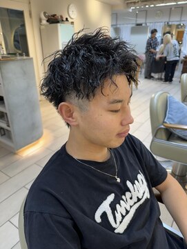 テトラ バイ ネオリーブ 横浜西口店(tetra by neolive) 横浜★ツイストスパイラルパーマ