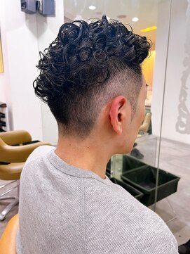 ジラ ヘアアンドメイク(girra HAIR&MAKE) メンズパーマ