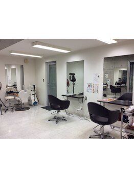 髪と頭皮に優しく、髪本来の美しさへと導きます☆オーガニック系カラー剤でお客様のなりたいを叶えます♪