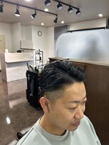 メルローズ(Melrose)&nbsp;ツーブロック/パートスタイル／刈り上げ