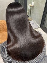 シャルムバイケンジ(Charm.by KENJE)&nbsp;銀座髪質改善レイヤーカット白髪ぼかしハイライト縮毛矯正有楽町