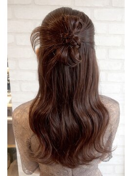 アフィナー(Afinar) 【横浜/横浜駅】レイヤーカット/髪質改善/ダブルカラー/エクステ