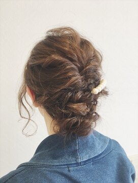 ネオリーブエム(Neolive em;) neolive em  簡単ゆるっとヘアセット☆☆