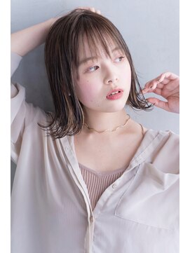 ケイト(kate) kate大宮 モカアッシュブラウン×外ハネミディ