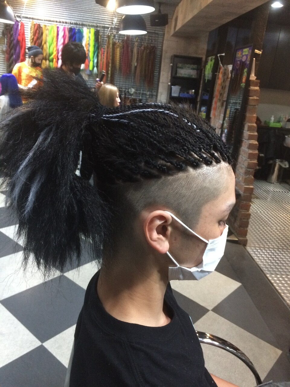 ロングヘアーの男 Pin by masa k. on ^_^ | Long hair styles men, Long hair