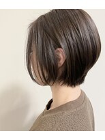 オウルヘアー(Owl hair)&nbsp;耳かけ×大人ショートボブ×ラベンダーグレージュ