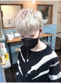 ホワイトカラー×ウェーブマッシュ