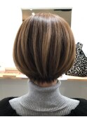 ショートボブ